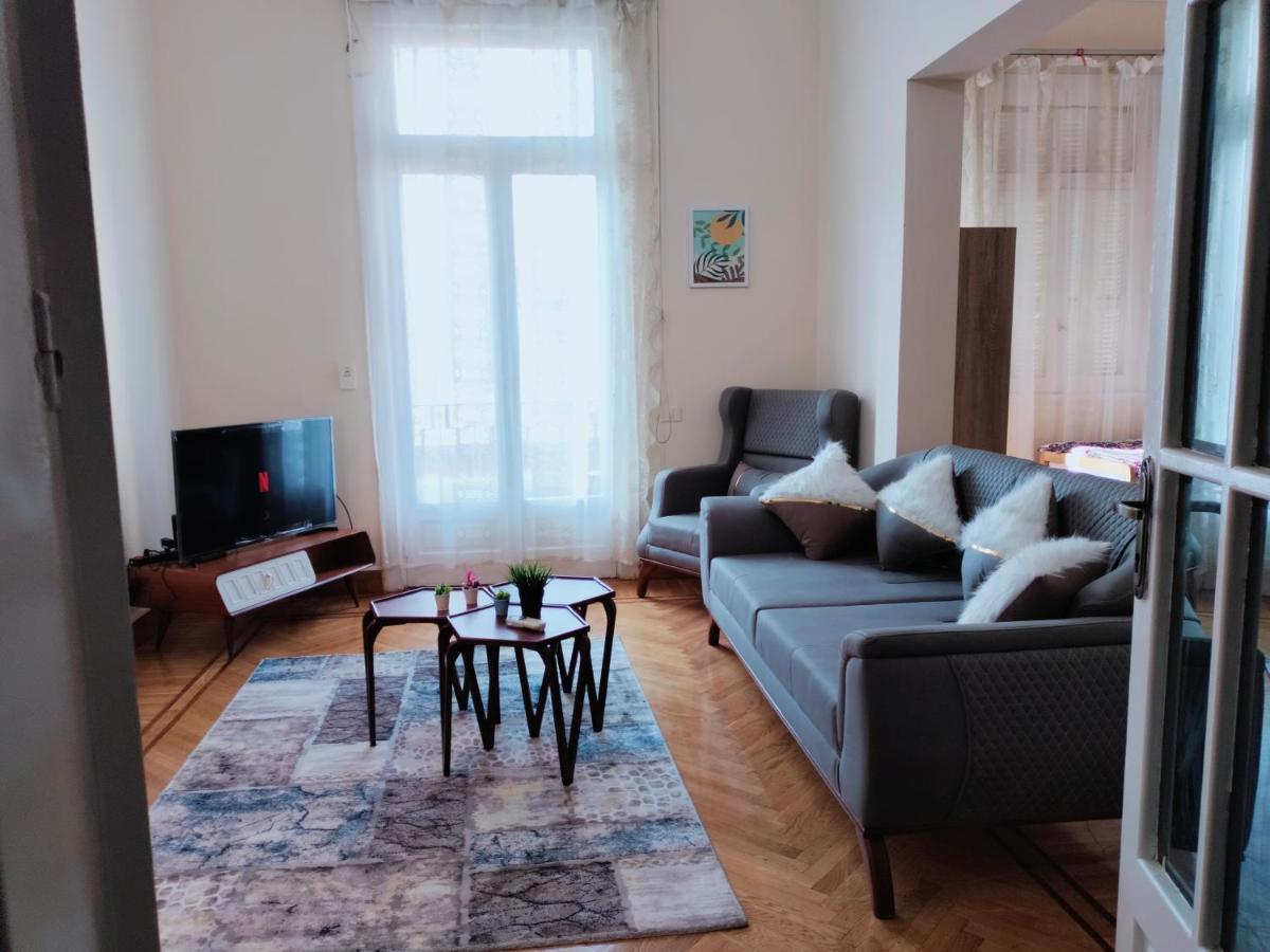 Royal Apartment In Talaat Harb Downtown Kahire Dış mekan fotoğraf